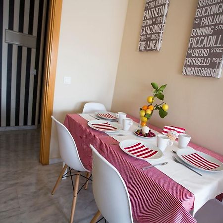 Ab Dominicum Apartamentos Málaga Szoba fotó
