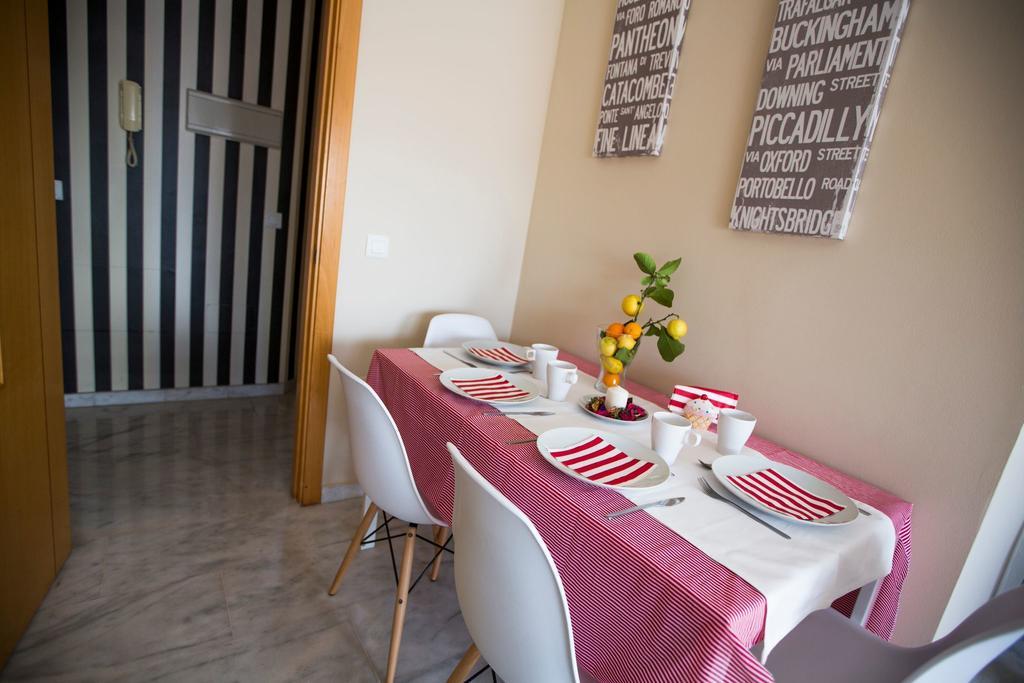 Ab Dominicum Apartamentos Málaga Szoba fotó